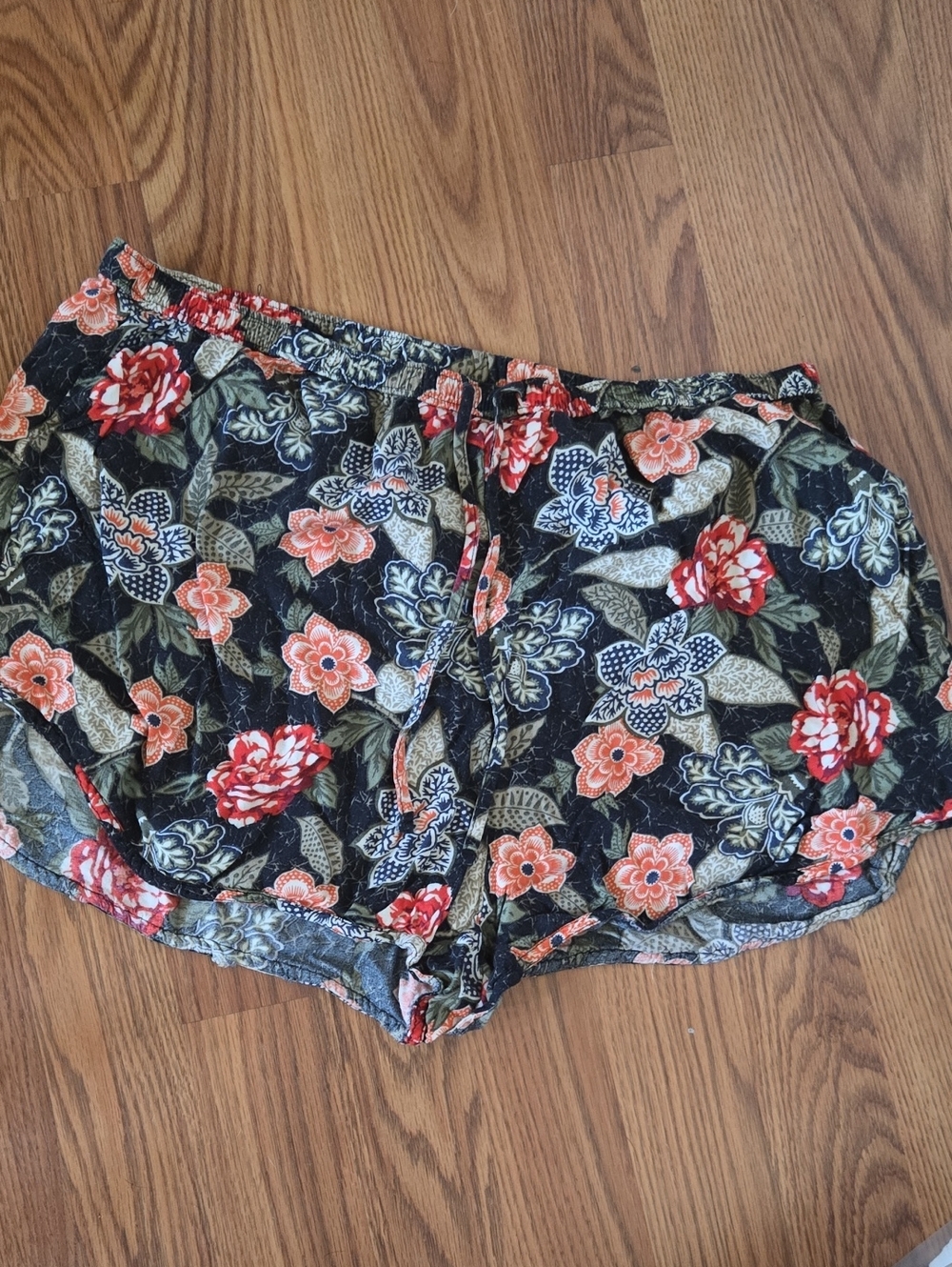 Abercrombie & Fitch Black Floral Shorts